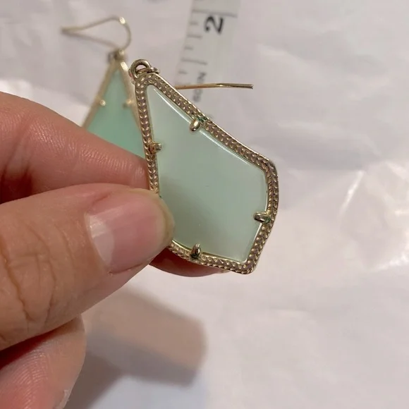 Kendra Scott Earrings - Picture 3 of 4